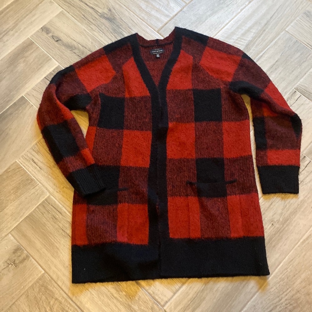 Lucky brand cardigan medium pockets